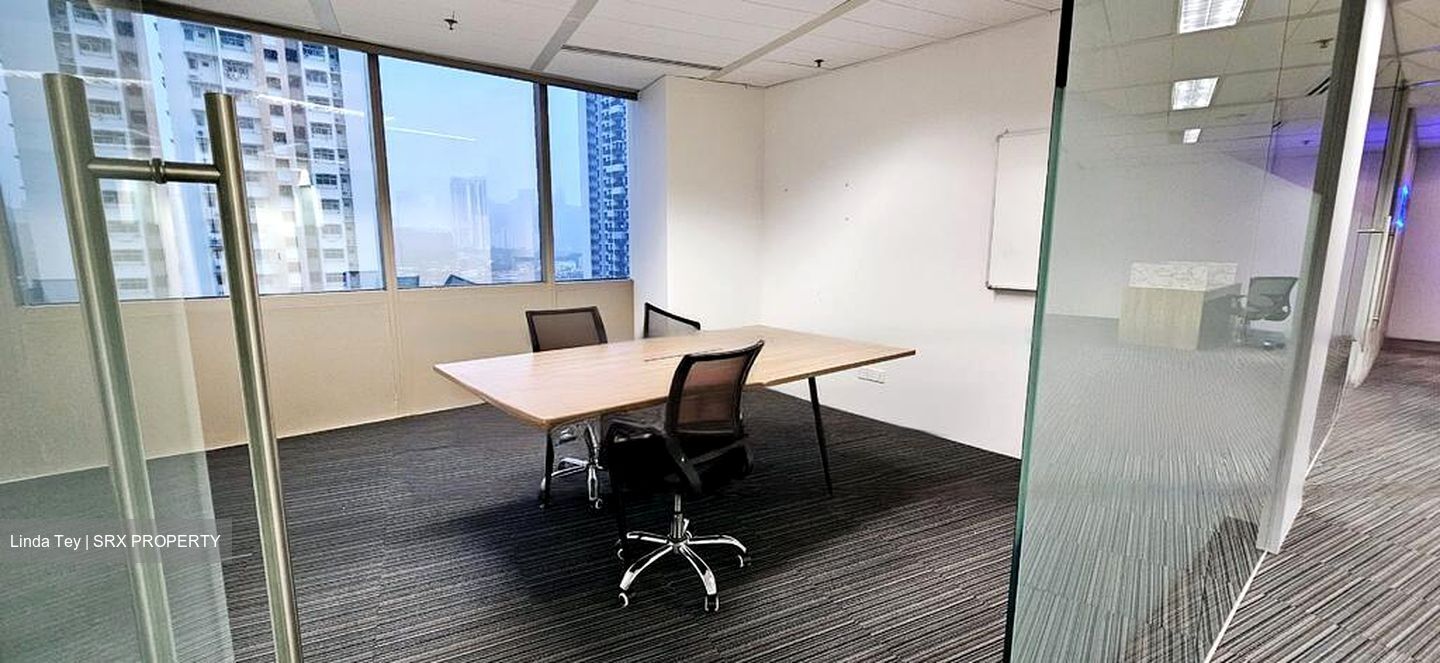 Central Plaza (D3), Office #453912321